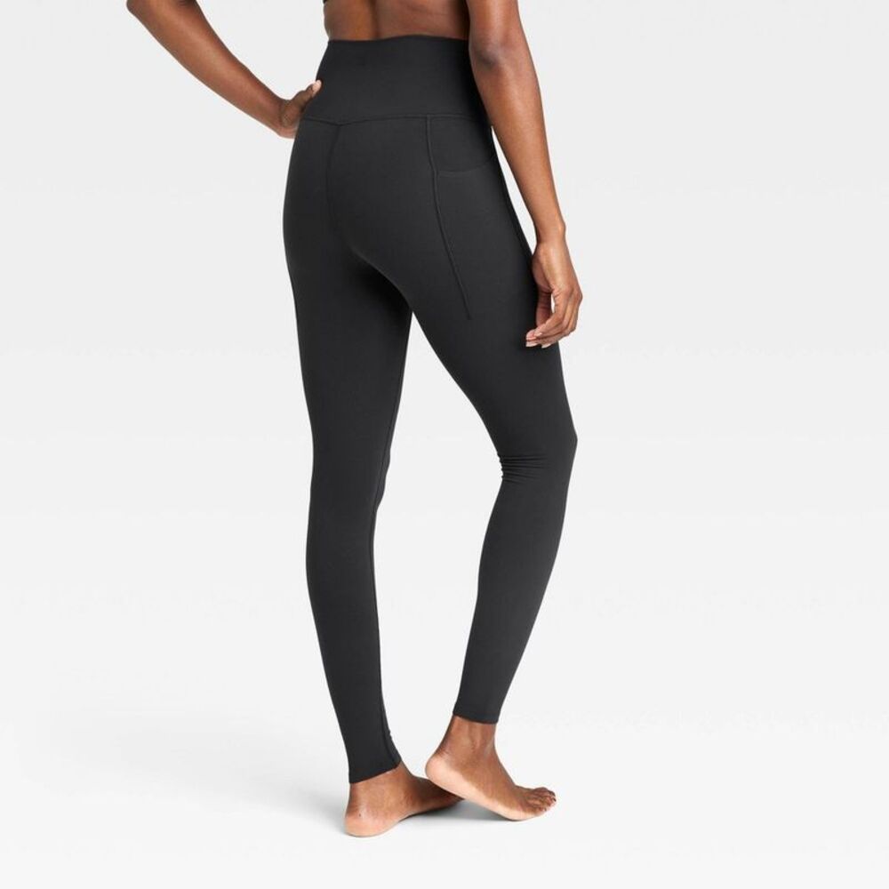 Women's Everyday Soft Ultra High-Rise Pocket Leggings 27" Black M - Picture 2 of 4